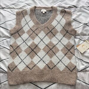 Cyrus V-Neck Argyle Sweater Vest in Brown and Cream